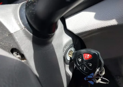 2010 Toyota Camry Le z USA, uszkodzony, nr VIN 4T1BF3EK5AU072174